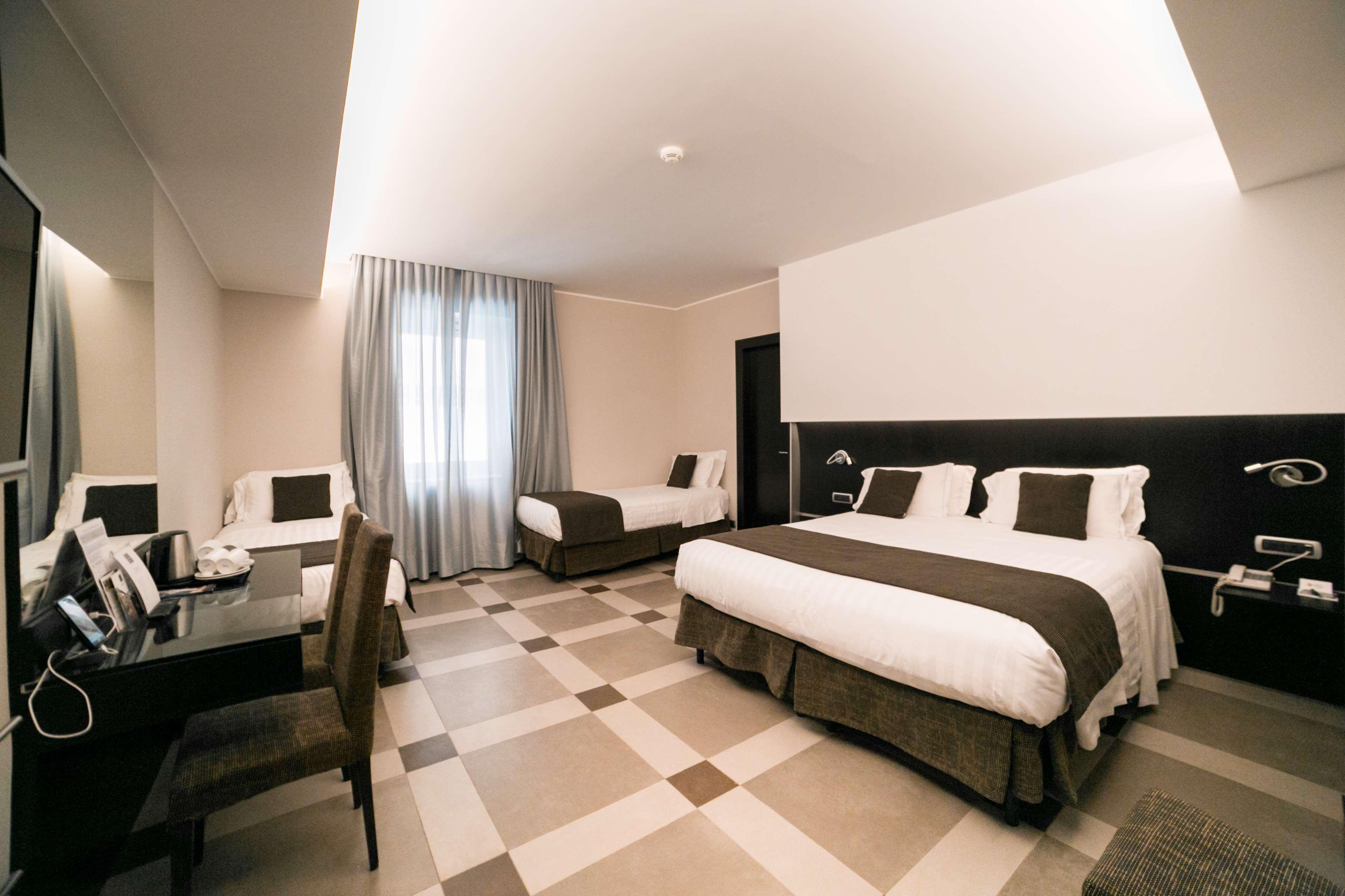 Hotel Western Universo Roma